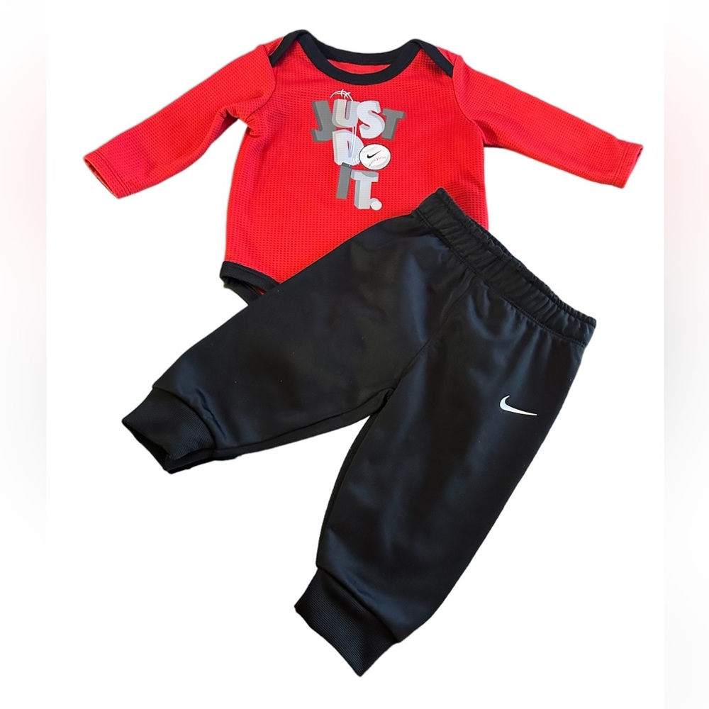 Nike DRI-FIT 2-PIECE SET-6 MONTH